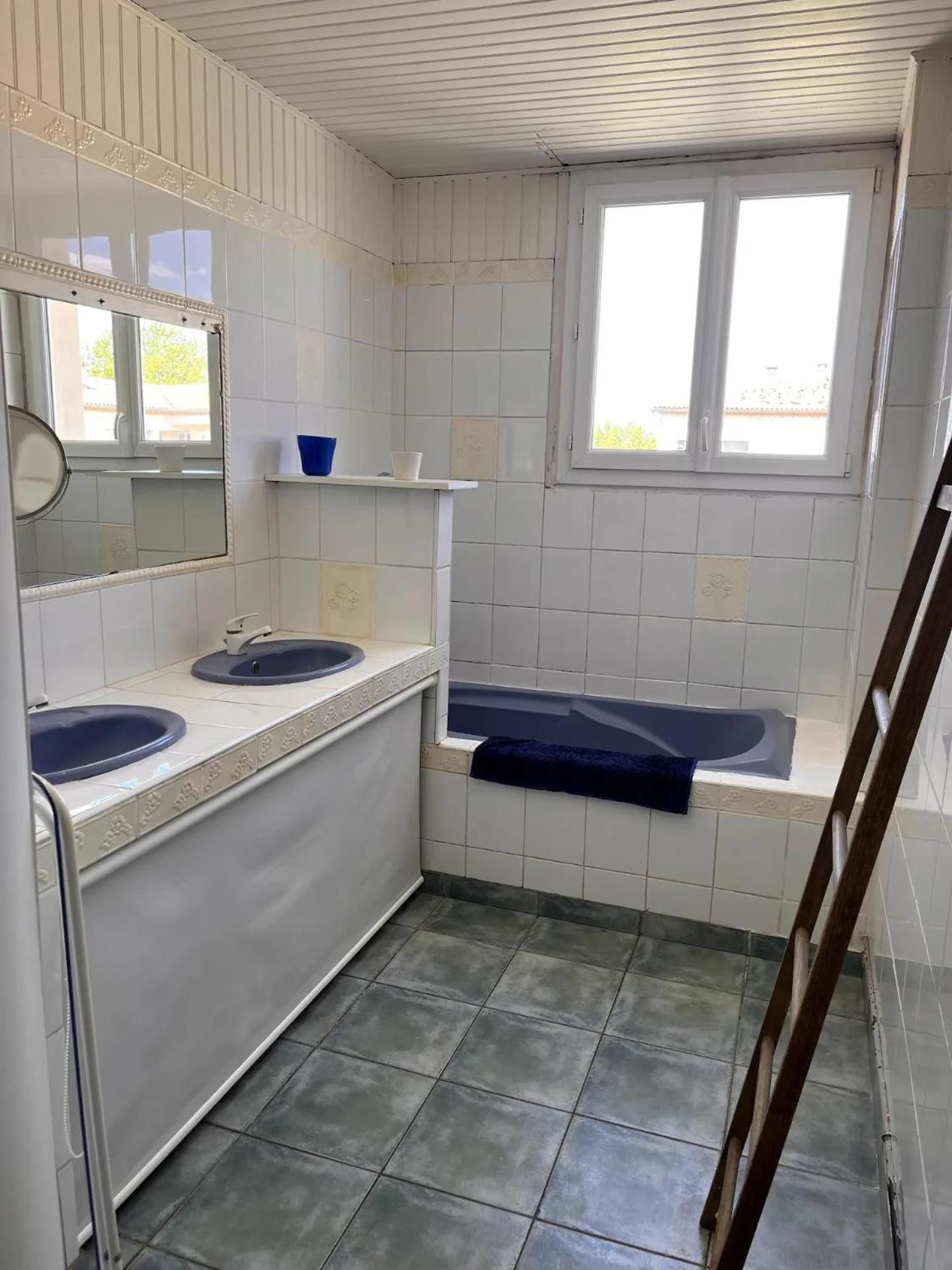 Appartement Vue Sur Le Rhone อาร์ลส์ ภายนอก รูปภาพ